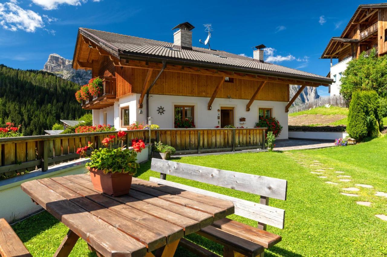 Apartament Ciasa Odlana San Cassiano  Zewnętrze zdjęcie